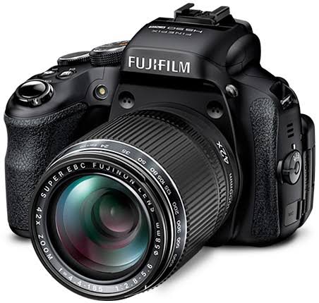 Black 14 Mp 28x Optical Zoom Digital Camera N990325