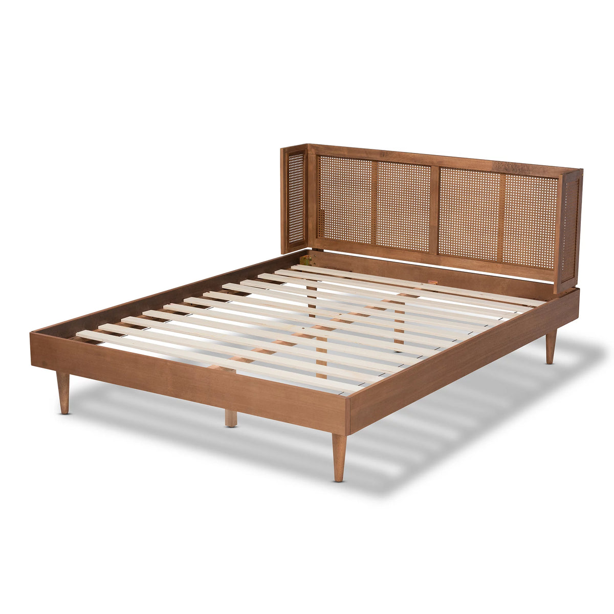 Queen Size Wood and Synthetic Rattan Platform Bed P41240