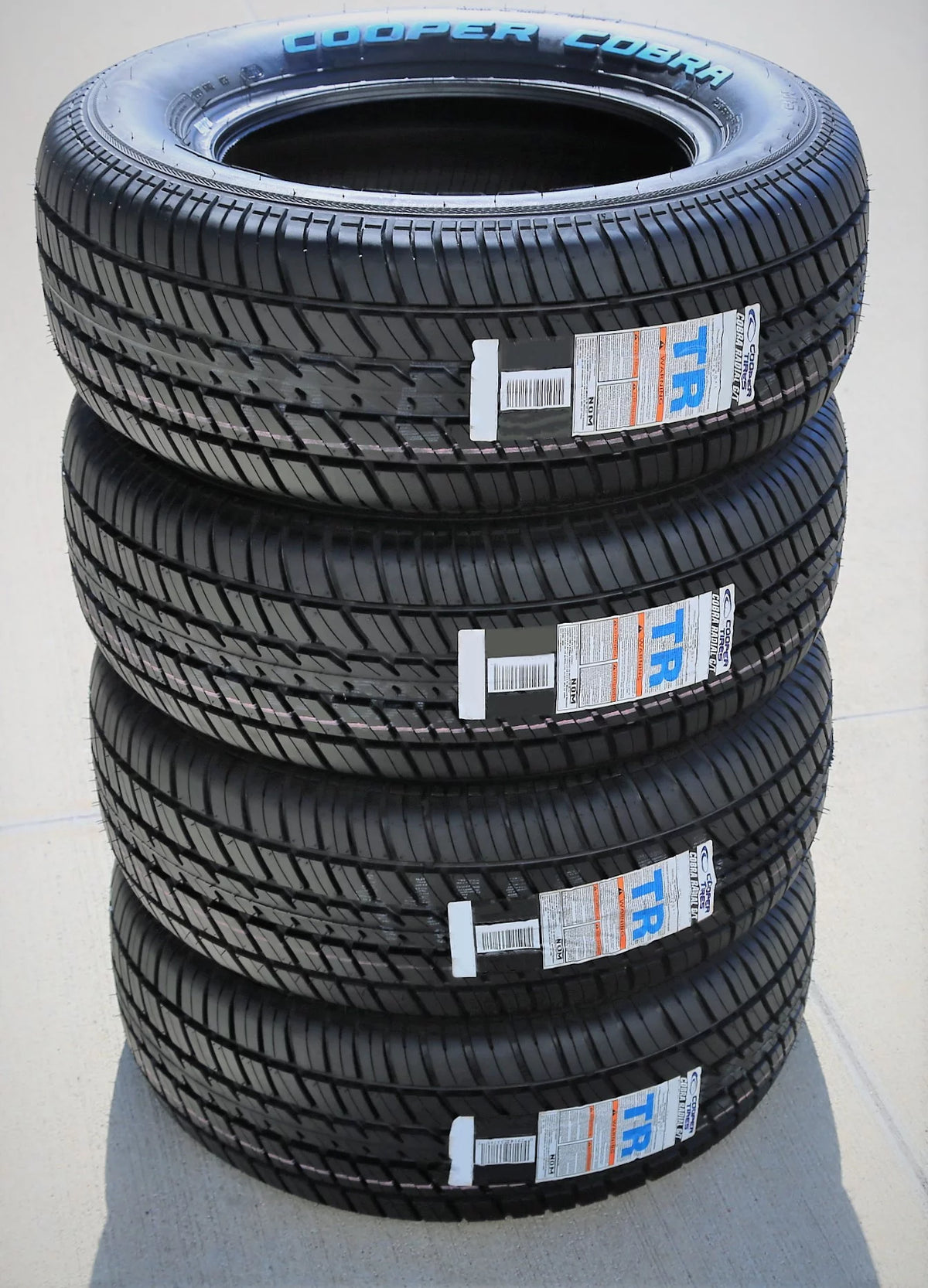 Set of 4 All Season Tires Z604