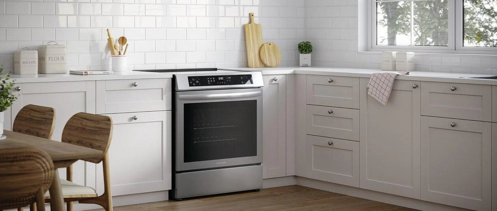 30" Freestanding Induction Range with Front Controls U248291