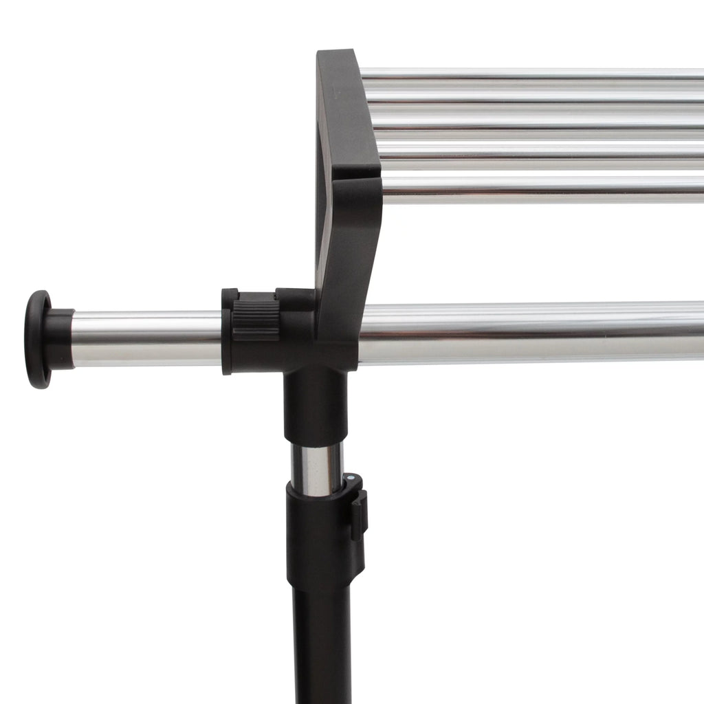 Adjustable Garment Rack with Storage Shelves O649556