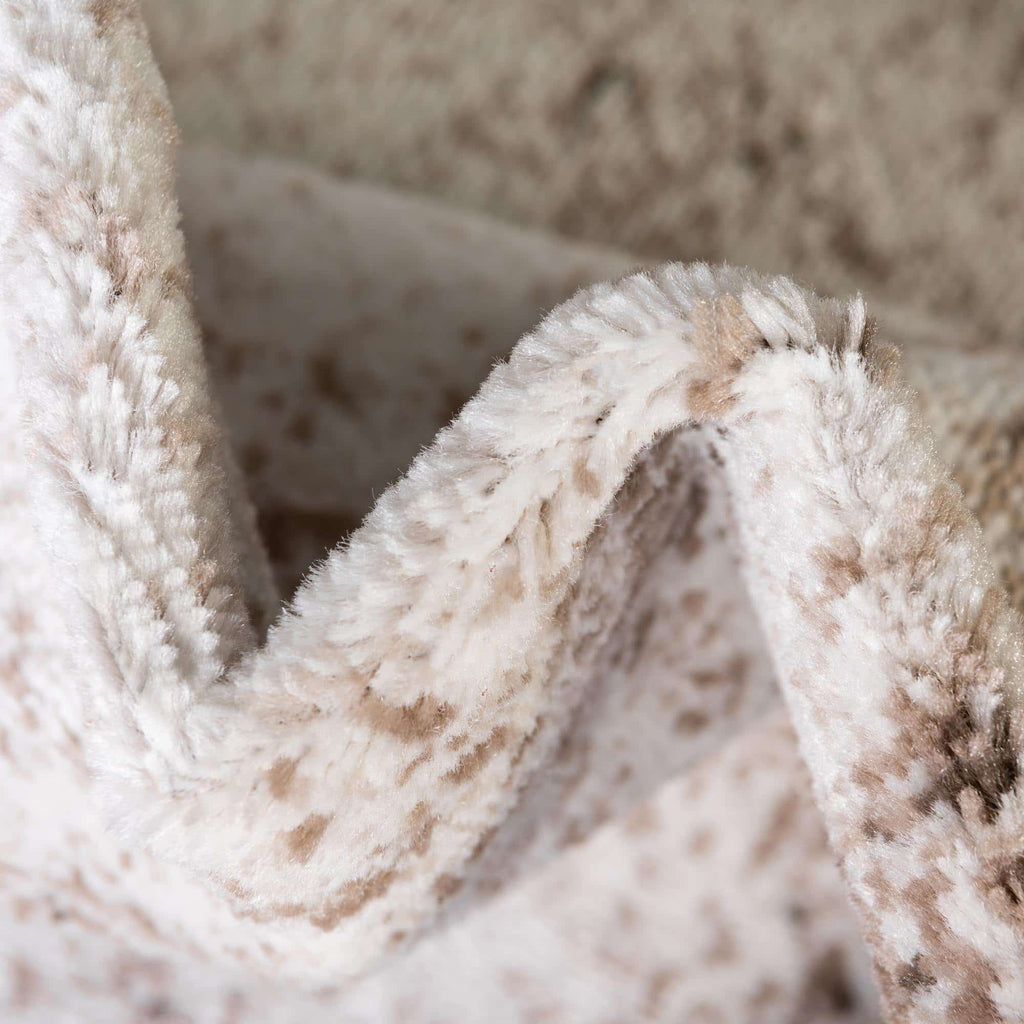 10' x 14' Beige Medium Rug E6571