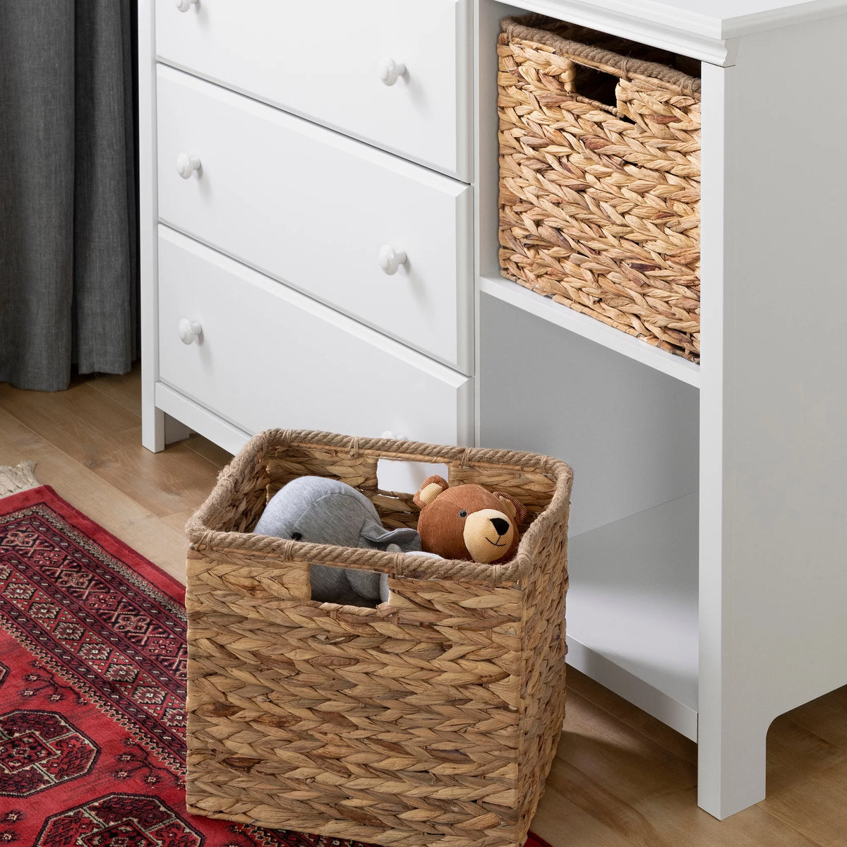 3-Drawer Dresser with Baskets O156497