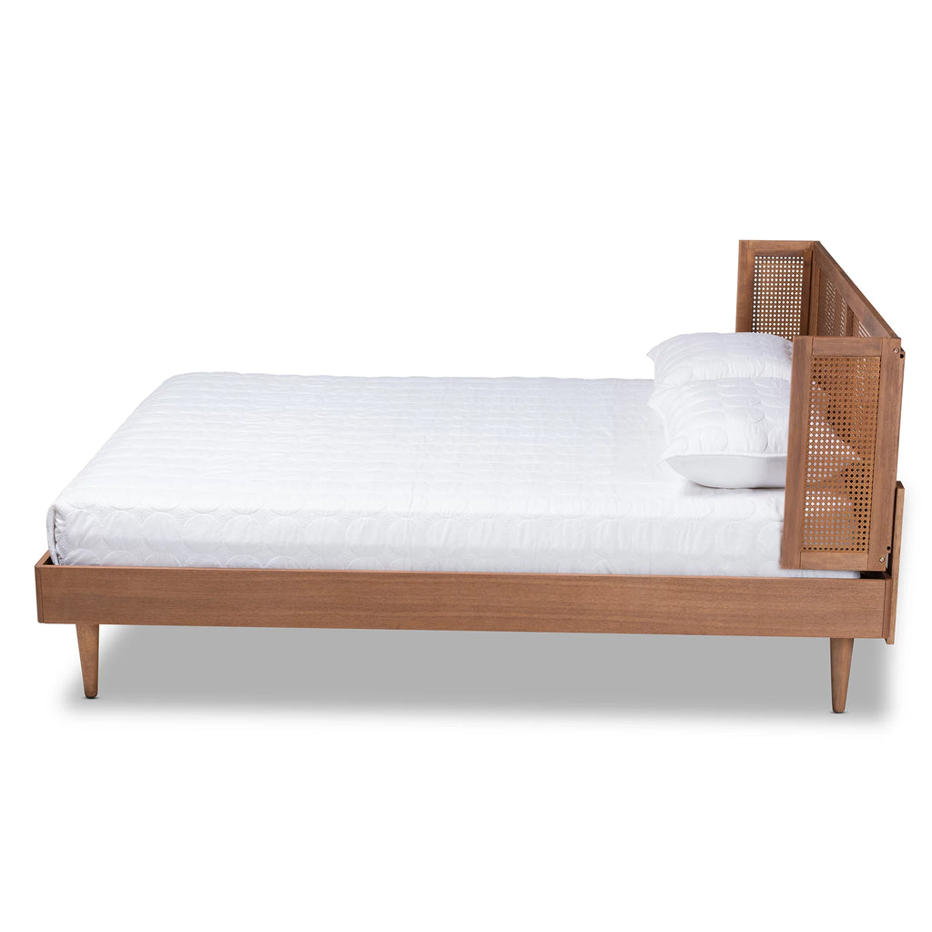 Queen Size Wood and Synthetic Rattan Platform Bed P41240