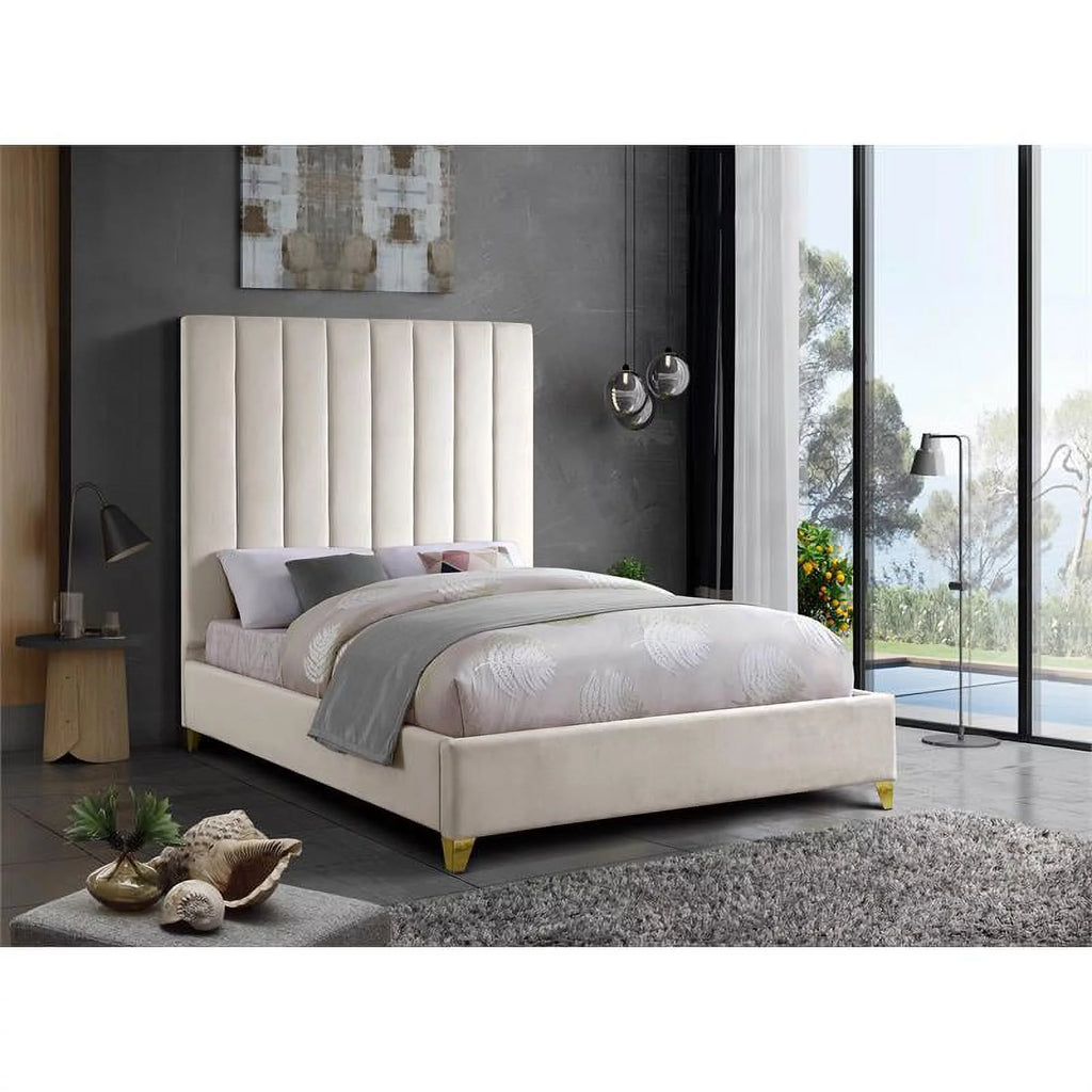 Velvet Queen Bed in Cream S280597