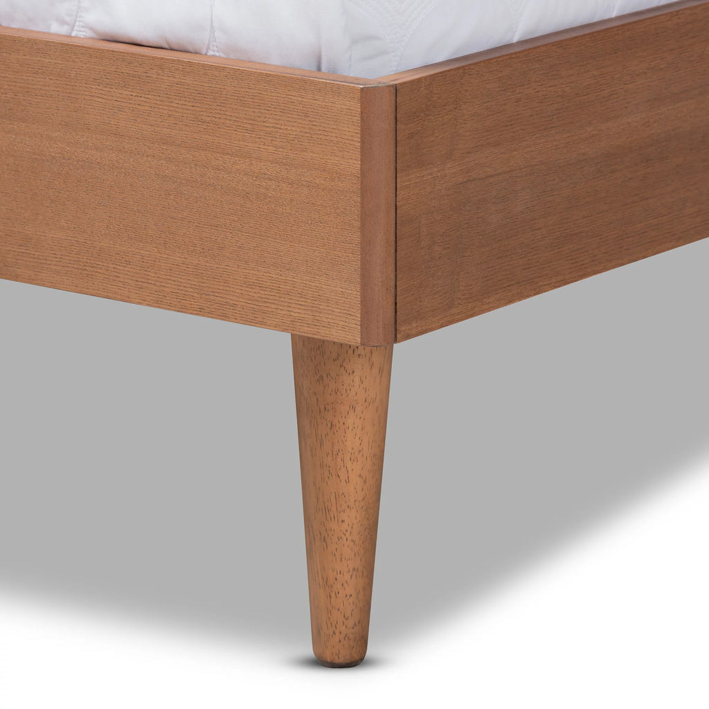 Queen Size Wood and Synthetic Rattan Platform Bed P41240