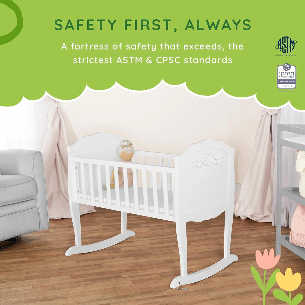 White Pinewood Cradle with Mattress Pad Q1988