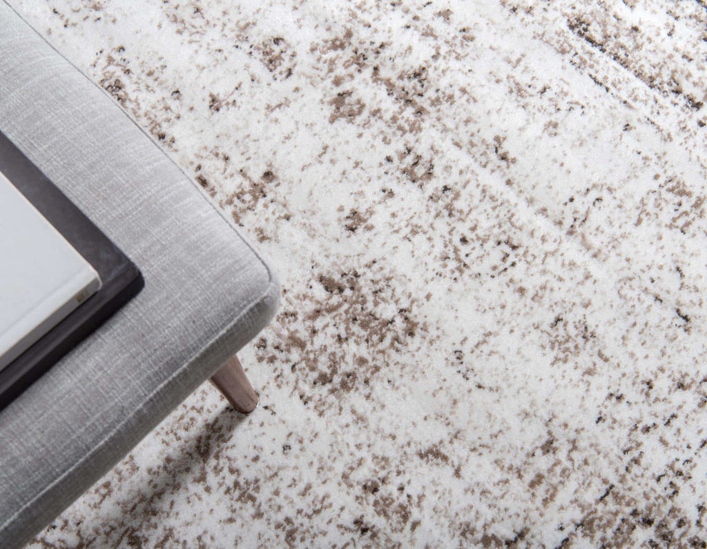 10' x 14' Beige Medium Rug E6571