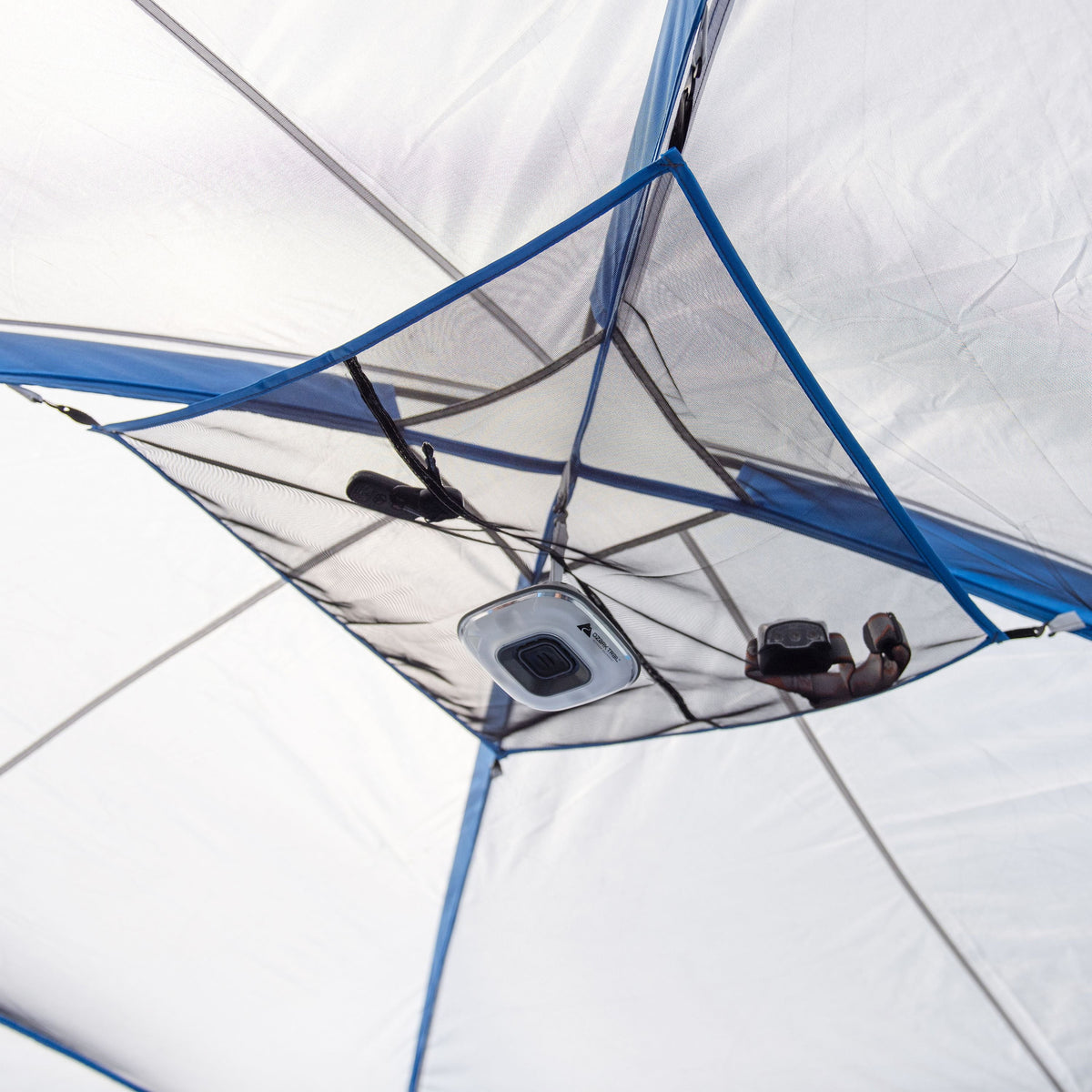 16-Person 3-Room Cabin Tent with 3 Entrances H92640