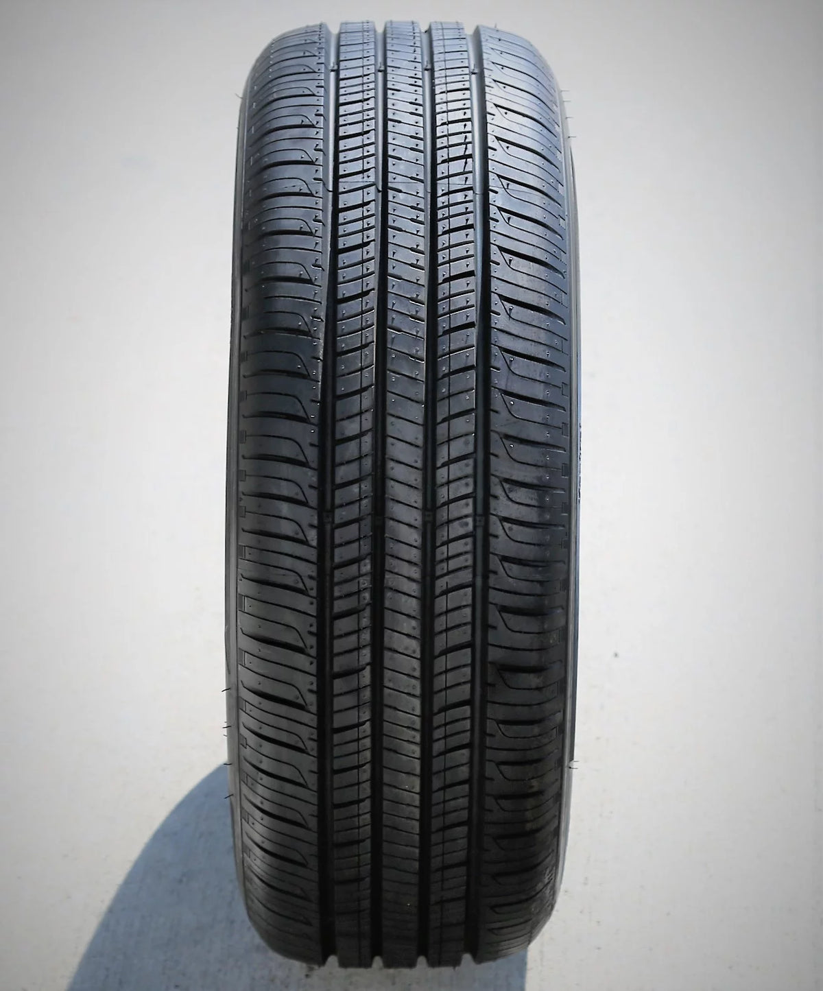 All Season 215/55R16 93H Passenger Tire A8901