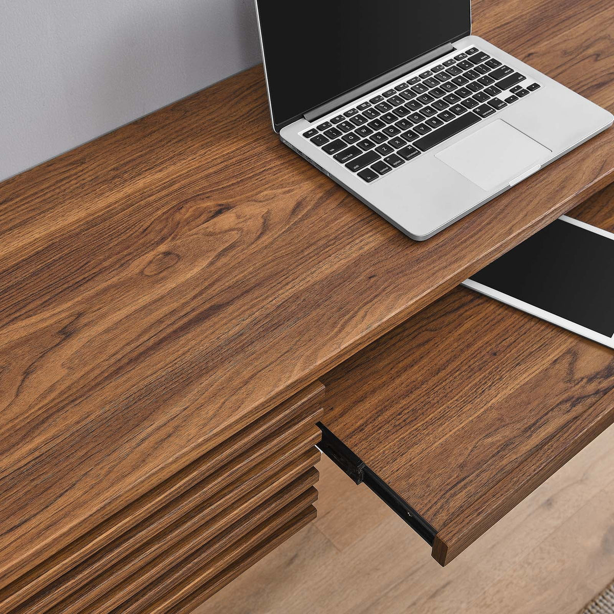 Wall Mount Wood Office Desk in Walnut M4468